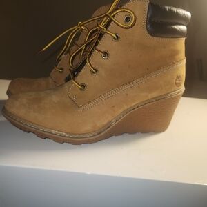 Timberland Women's Tan Wedge Boots